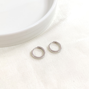 İTHAL 10 MM BOMBELİ GÜMÜŞ HALKA KÜPE - RODYUM BEYAZ