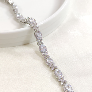 XUPING OVAL TAŞLI BİLEKLİK BEYAZ 17+2 CM