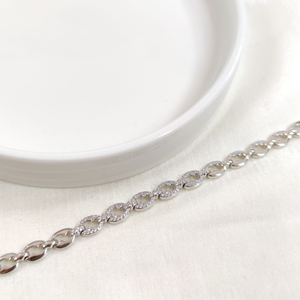 XUPING TAŞ DETAYLI OVAL BİLEKLİK BEYAZ 17+2 CM