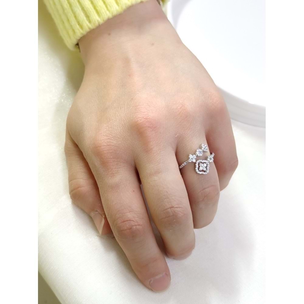 İTHAL ÇİÇEK TAŞLI GÜMÜŞ YÜZÜK