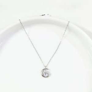 İTHAL 10 MM TAŞLI HİLAL GÜMÜŞ KOLYE