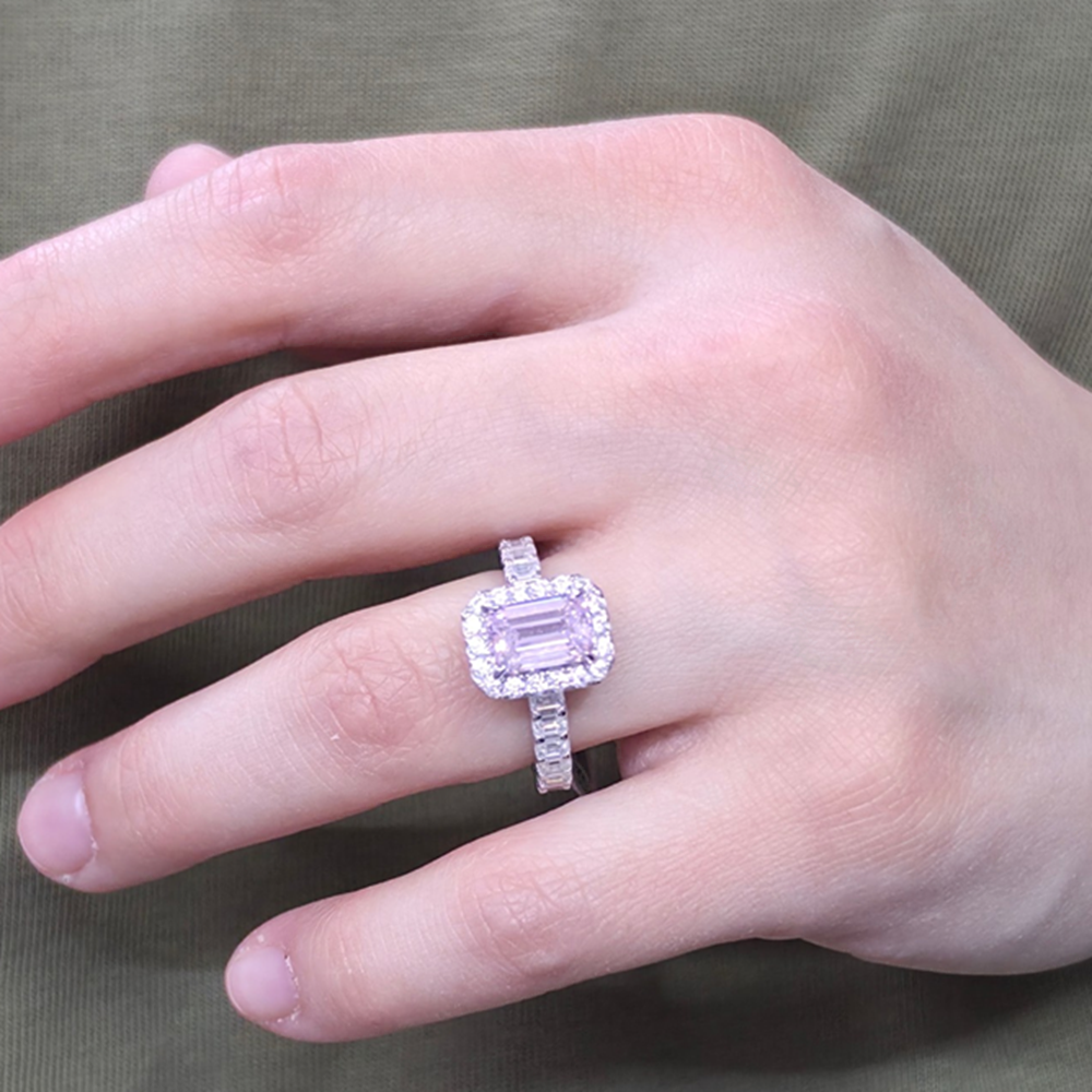 MOZANAYT PEMBE TAŞLI TAMTUR 13 MM BAGET GÜMÜŞ YÜZÜK