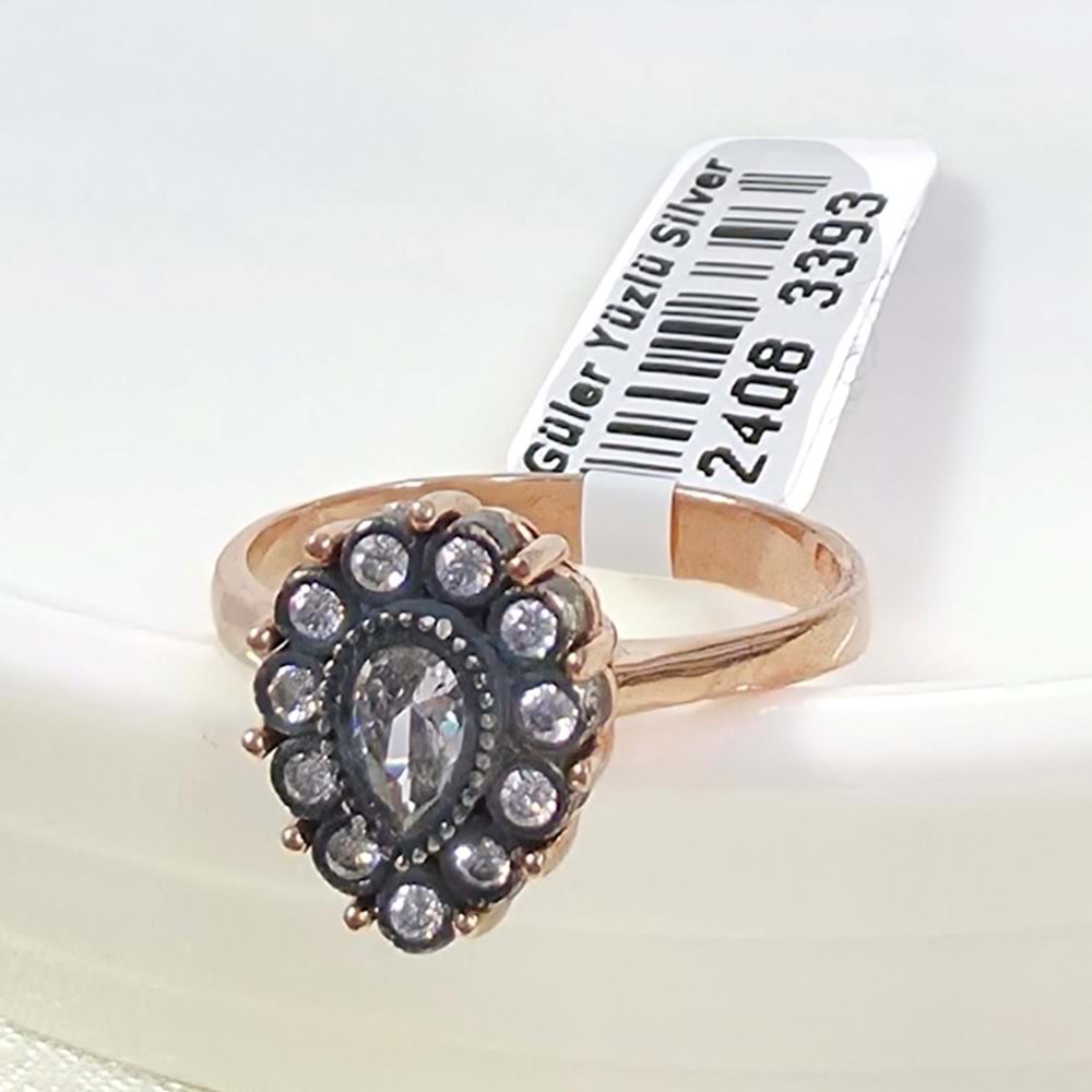 ELMAS MONTÜRLÜ 12 MM DAMLA GÜMÜŞ YÜZÜK