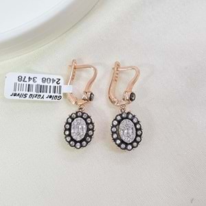 ELMAS MONTÜRLÜ 14 MM OVAL BAGET GÜMÜŞ KÜPE