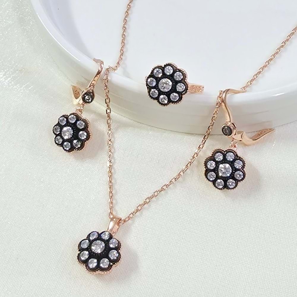 ELMAS MONTÜRLÜ 13 MM ÇİÇEK GÜMÜŞ ÜÇLÜ SET