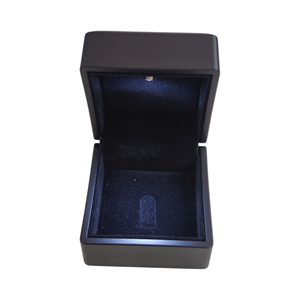 İTHAL IŞIKLI YÜZÜK KUTUSU - SİYAH